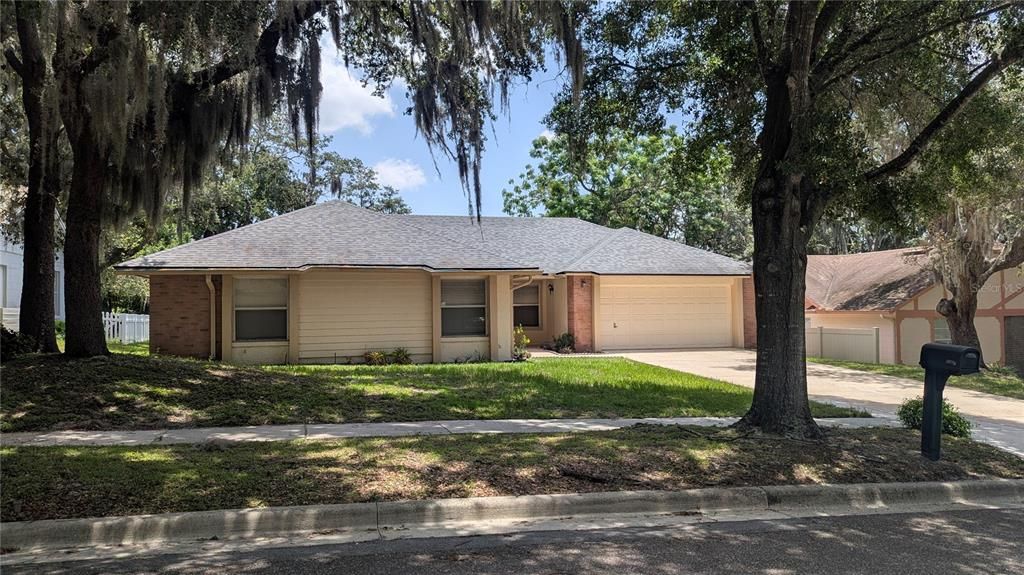 For Sale: $399,999 (3 beds, 2 baths, 1521 Square Feet)