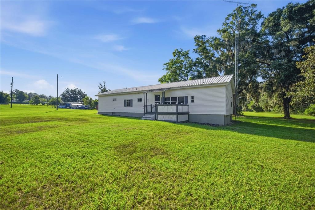 En Venta: $449,900 (3 camas, 3 baños, 1525 Pies cuadrados)