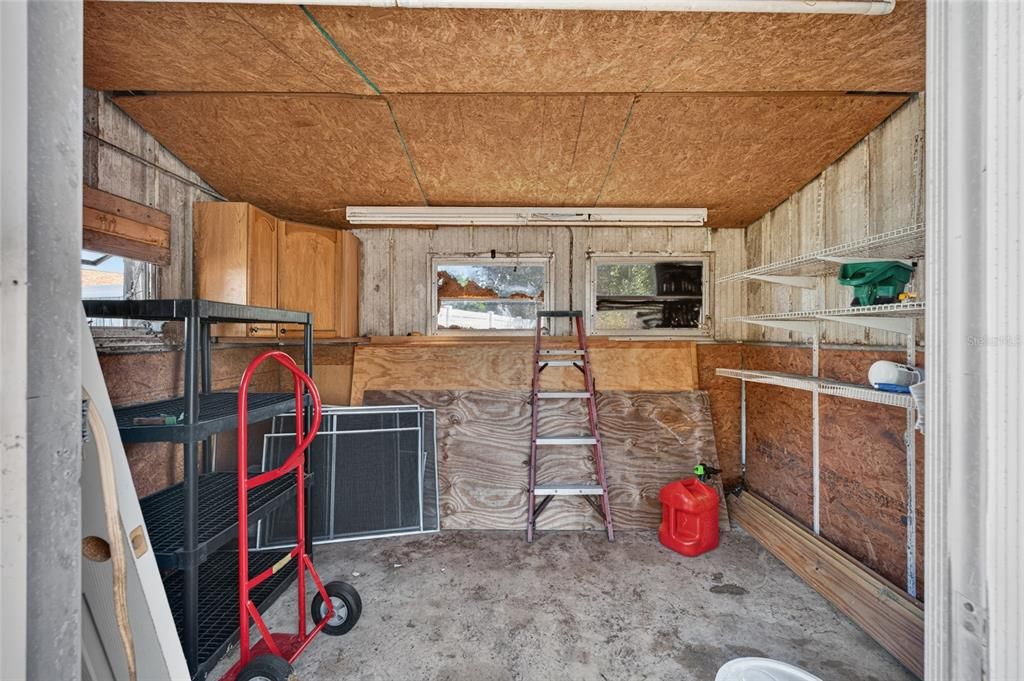For Sale: $170,000 (2 beds, 1 baths, 670 Square Feet)