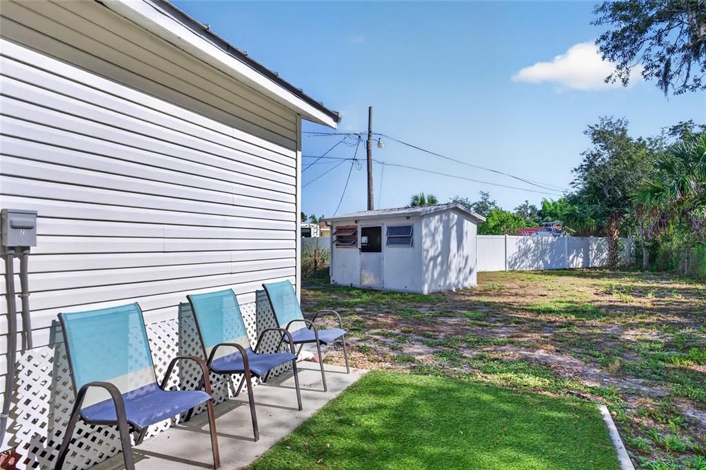 For Sale: $170,000 (2 beds, 1 baths, 670 Square Feet)