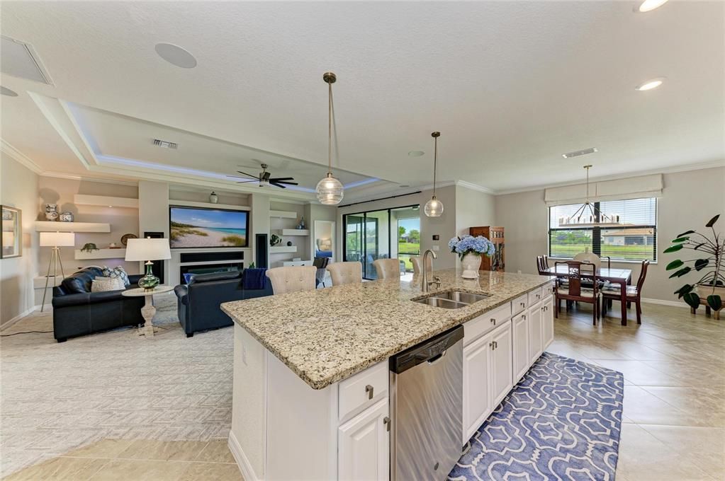 For Sale: $675,000 (3 beds, 3 baths, 2455 Square Feet)