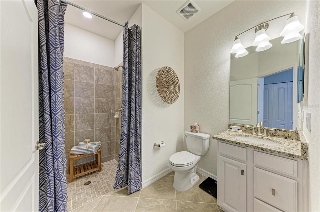For Sale: $675,000 (3 beds, 3 baths, 2455 Square Feet)