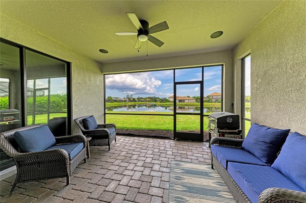 For Sale: $675,000 (3 beds, 3 baths, 2455 Square Feet)