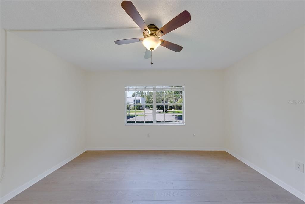 For Sale: $224,000 (2 beds, 2 baths, 1396 Square Feet)
