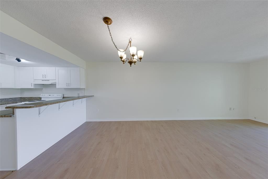For Sale: $224,000 (2 beds, 2 baths, 1396 Square Feet)