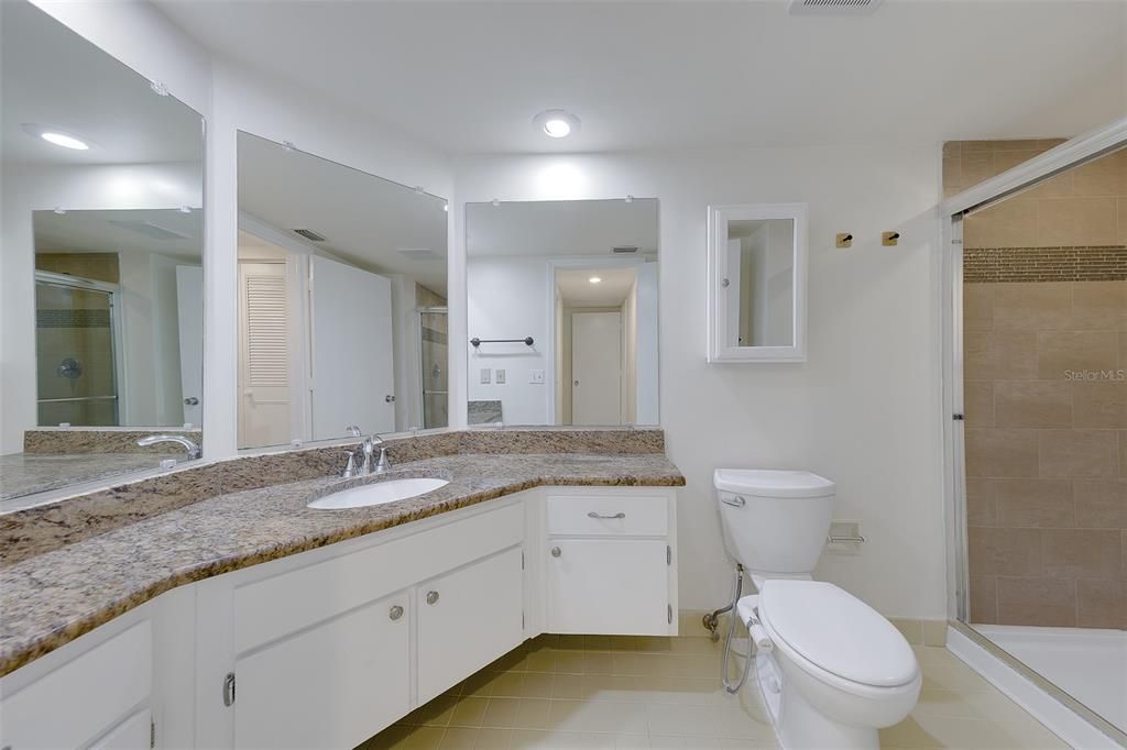 For Sale: $224,000 (2 beds, 2 baths, 1396 Square Feet)
