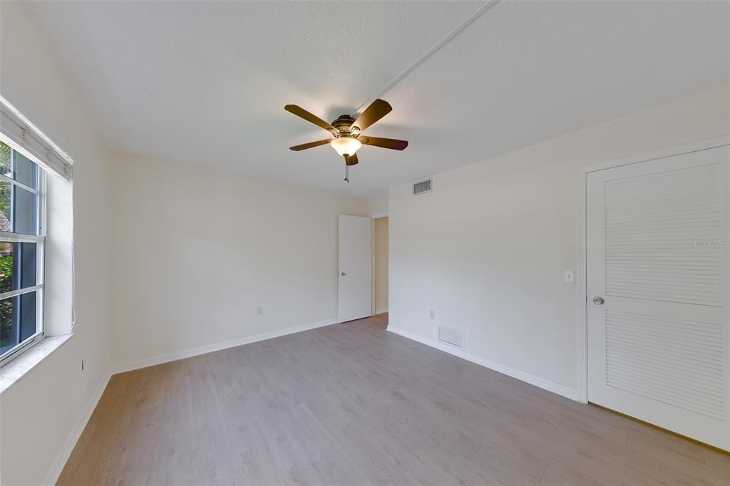 For Sale: $224,000 (2 beds, 2 baths, 1396 Square Feet)