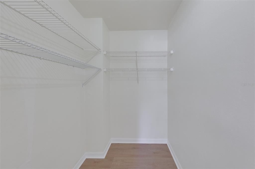 For Sale: $224,000 (2 beds, 2 baths, 1396 Square Feet)