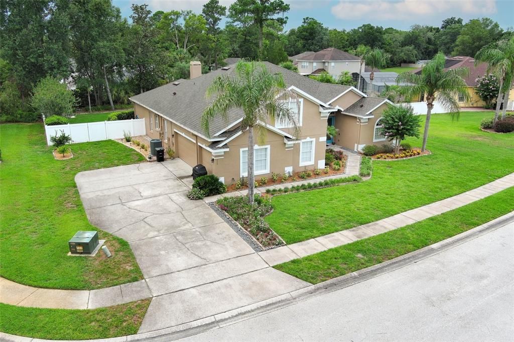 Active With Contract: $721,000 (5 beds, 3 baths, 2923 Square Feet)
