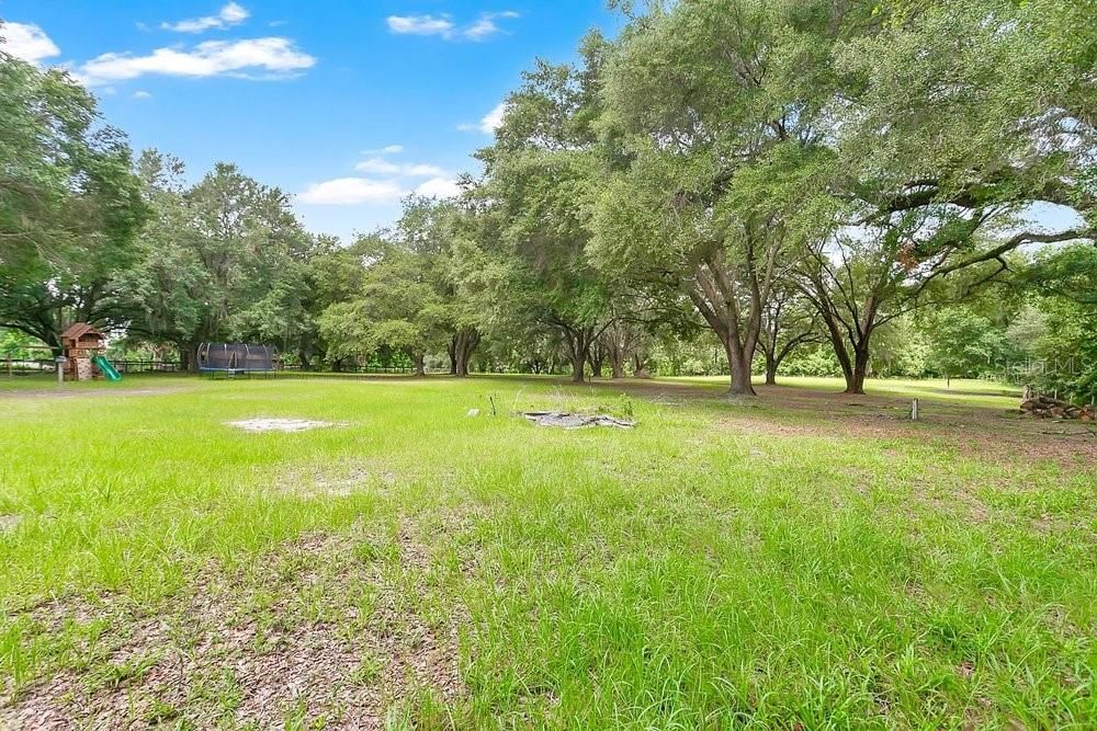 En Venta: $995,000 (5 camas, 4 baños, 4088 Pies cuadrados)