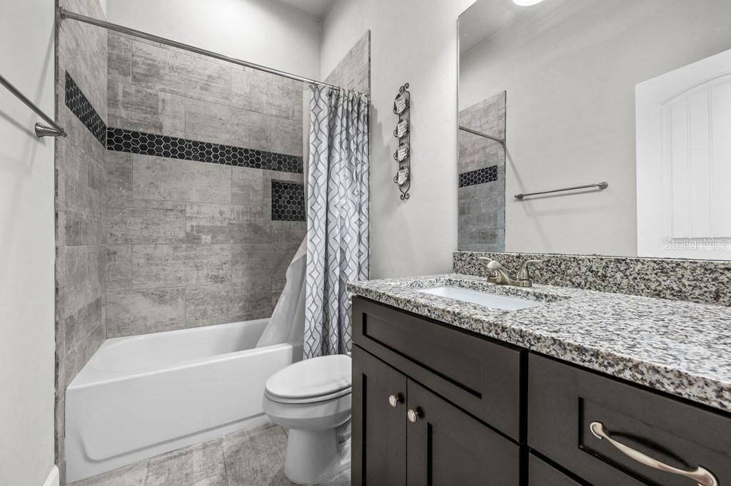 For Sale: $359,900 (3 beds, 2 baths, 1645 Square Feet)