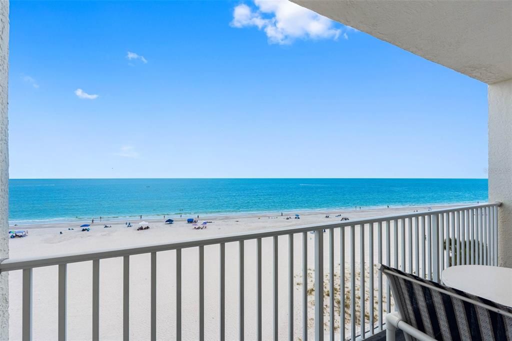 For Sale: $659,000 (1 beds, 1 baths, 710 Square Feet)