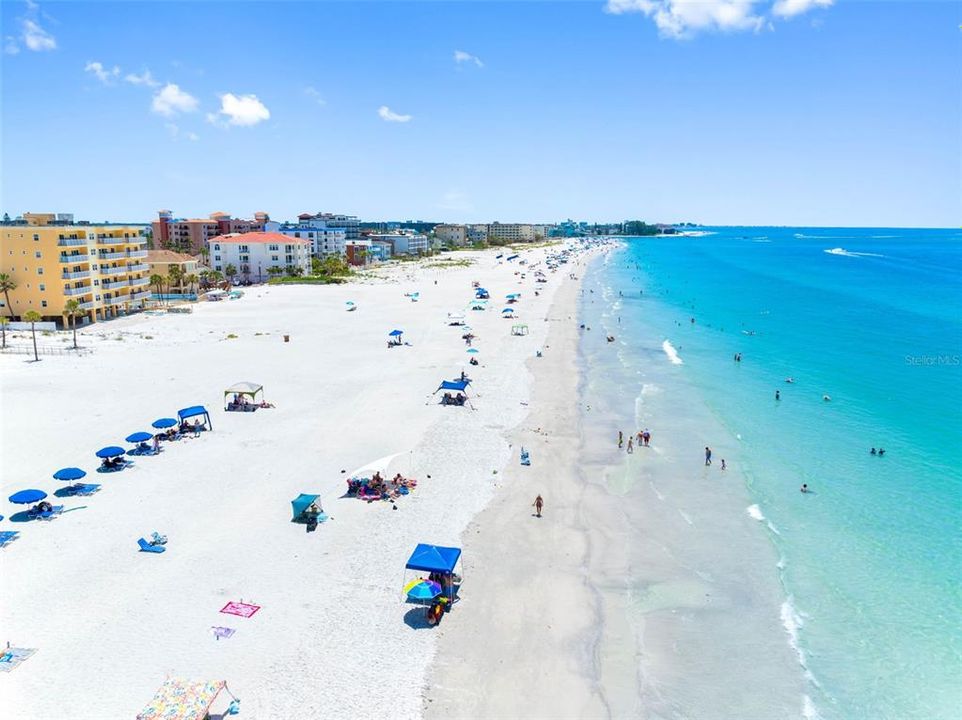 For Sale: $659,000 (1 beds, 1 baths, 710 Square Feet)