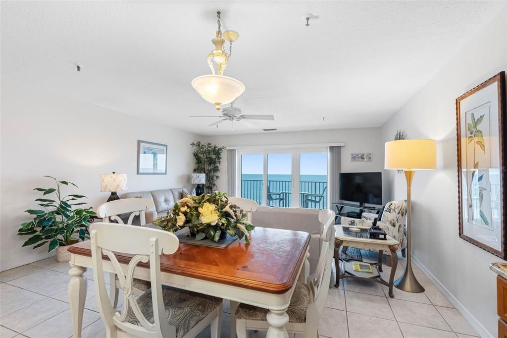 For Sale: $659,000 (1 beds, 1 baths, 710 Square Feet)