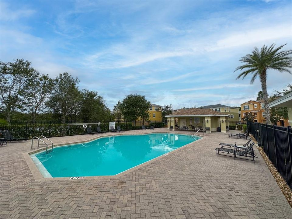 For Rent: $2,200 (2 beds, 2 baths, 1092 Square Feet)
