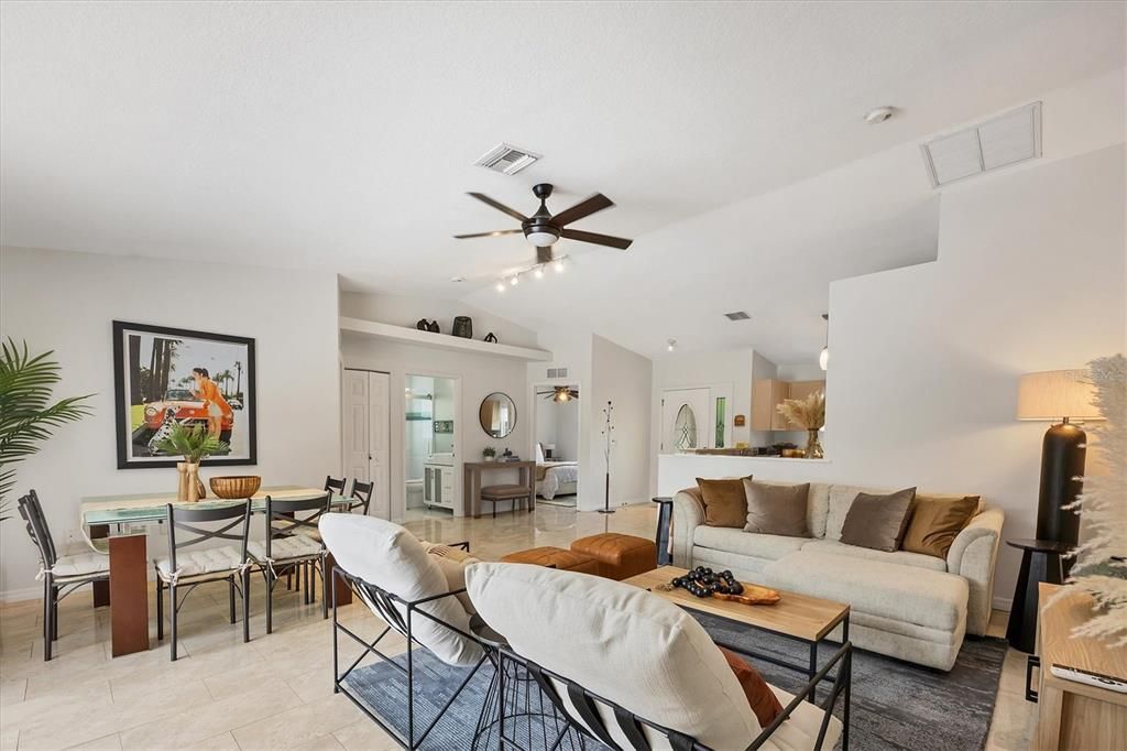 For Sale: $519,000 (3 beds, 2 baths, 1253 Square Feet)