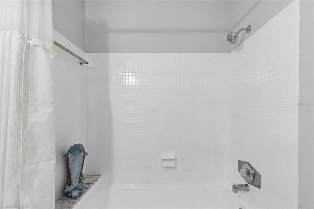 En Venta: $349,900 (1 camas, 2 baños, 1050 Pies cuadrados)