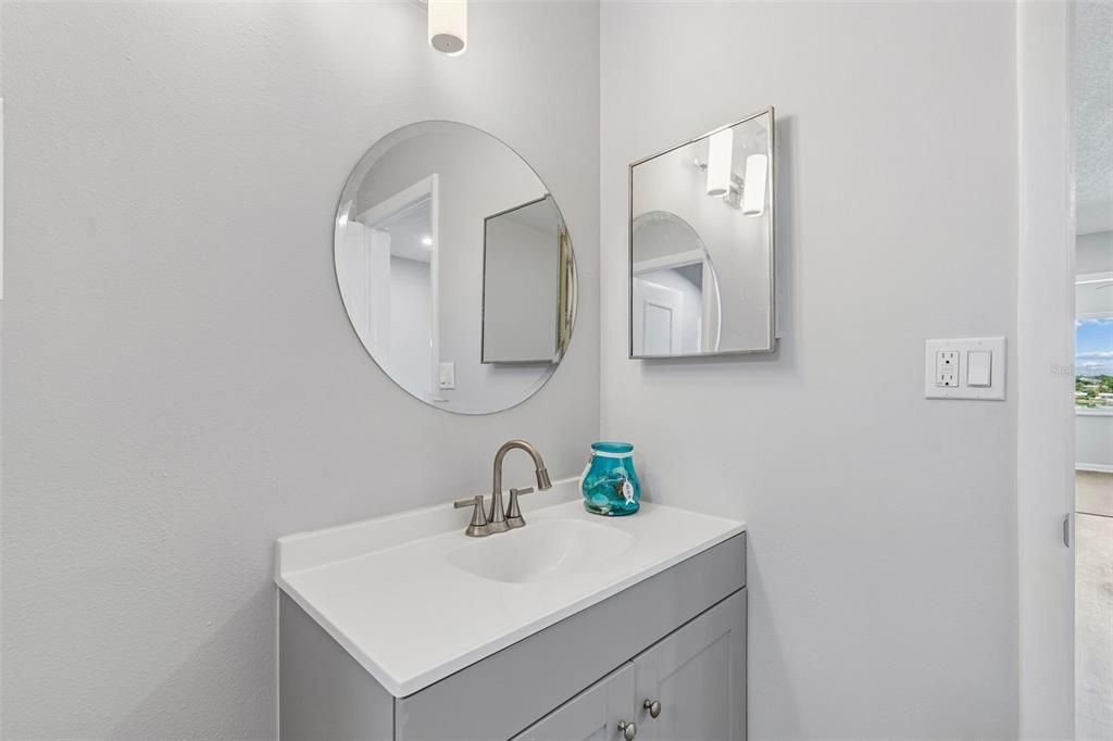 En Venta: $349,900 (1 camas, 2 baños, 1050 Pies cuadrados)