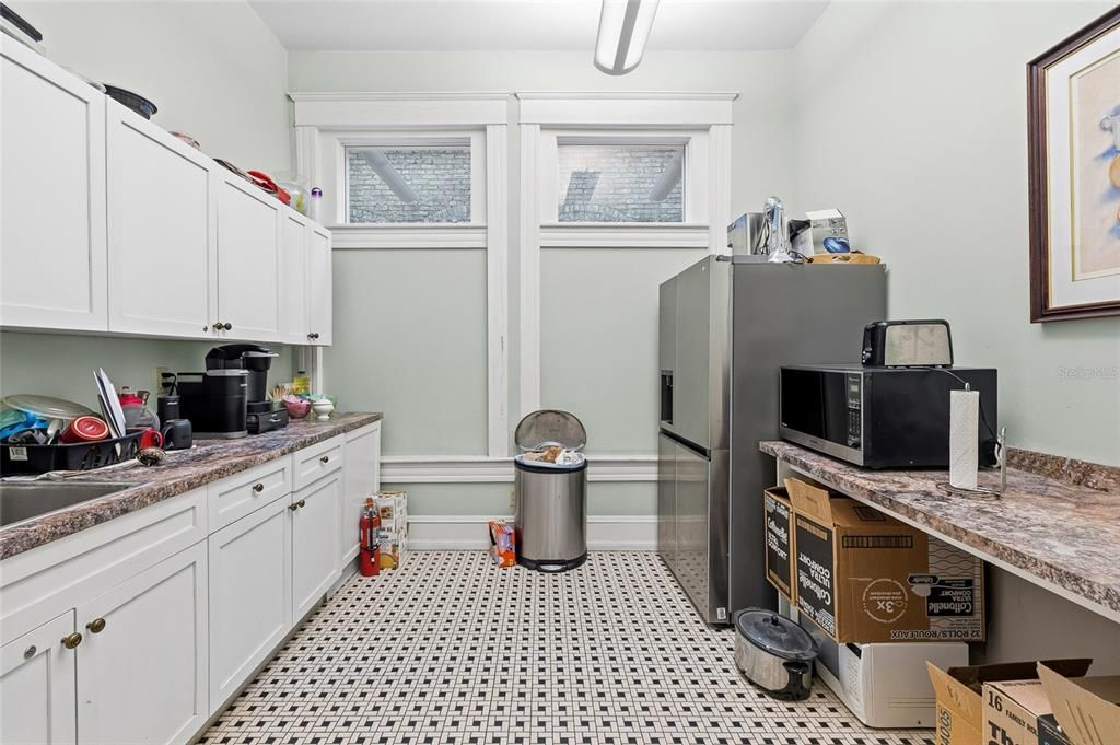 For Sale: $5,750,000 (0 beds, 0 baths, 12546 Square Feet)