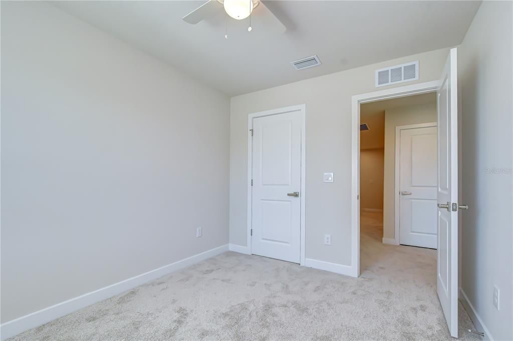 For Rent: $2,300 (3 beds, 2 baths, 1674 Square Feet)