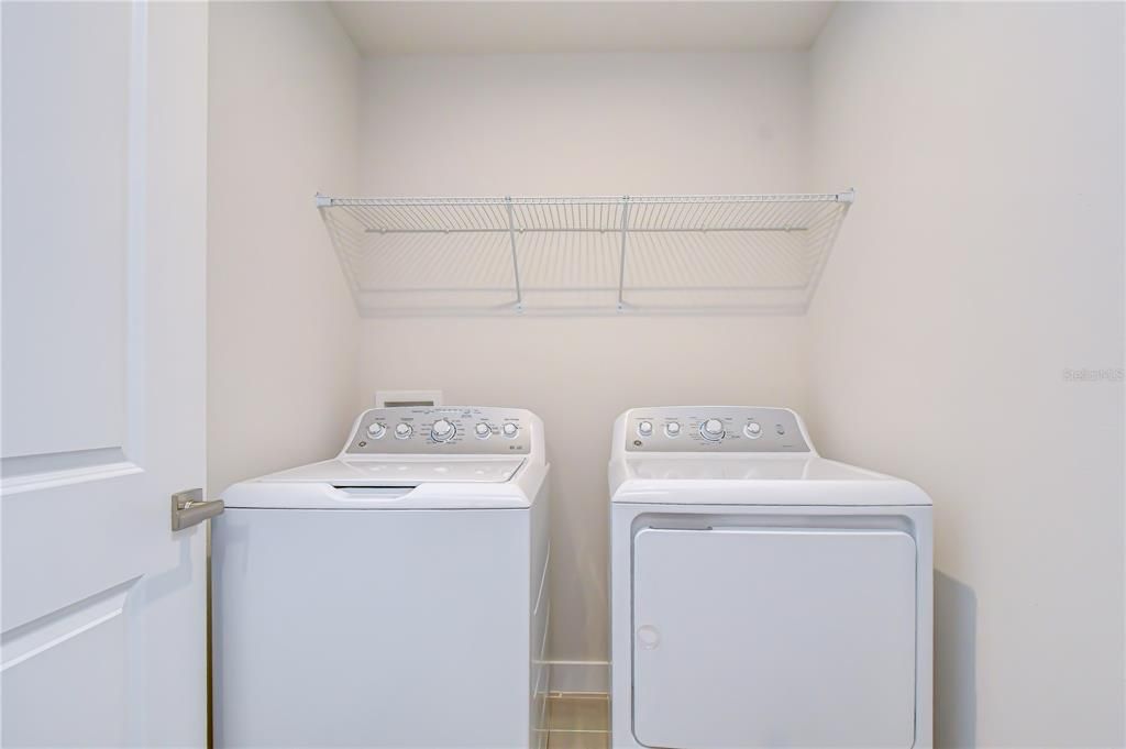 For Rent: $2,300 (3 beds, 2 baths, 1674 Square Feet)
