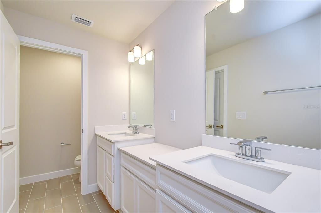 For Rent: $2,300 (3 beds, 2 baths, 1674 Square Feet)