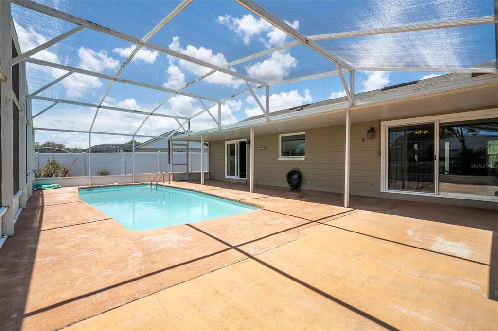 На продажу: $439,900 (4 спален, 2 ванн, 1775 Квадратных фут)