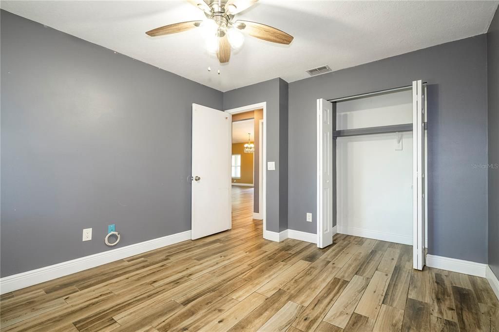На продажу: $439,900 (4 спален, 2 ванн, 1775 Квадратных фут)