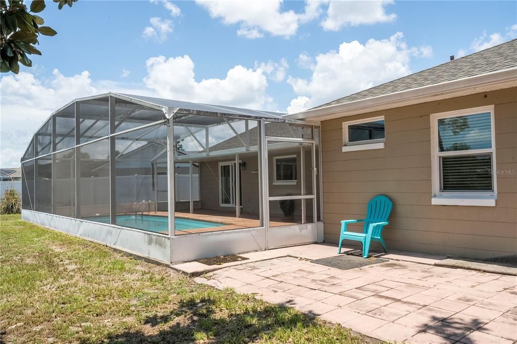 На продажу: $439,900 (4 спален, 2 ванн, 1775 Квадратных фут)