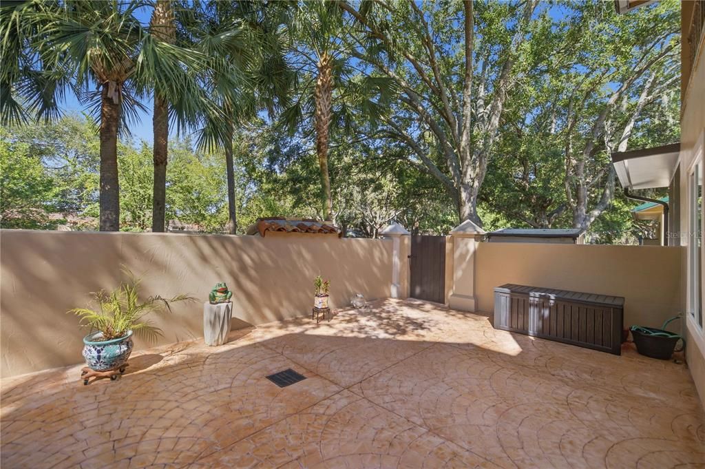 En Venta: $450,000 (2 camas, 2 baños, 1820 Pies cuadrados)