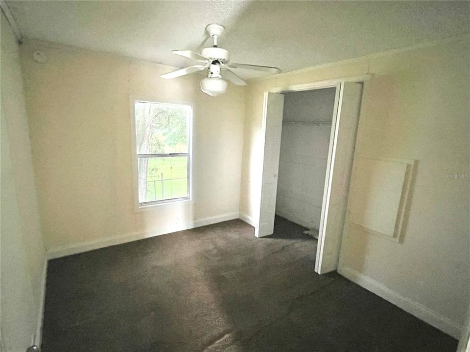 For Sale: $124,900 (2 beds, 2 baths, 825 Square Feet)