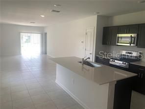 : $2,000 (3 beds, 2 baths, 1444 Square Feet)