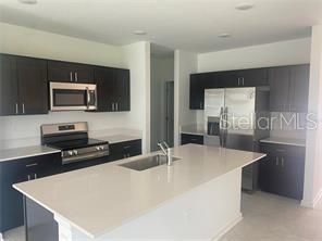 : $2,000 (3 beds, 2 baths, 1444 Square Feet)