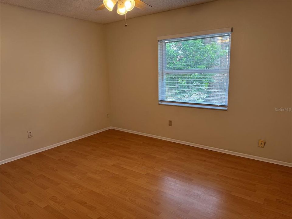В аренду: $2,095 (3 спален, 2 ванн, 1514 Квадратных фут)