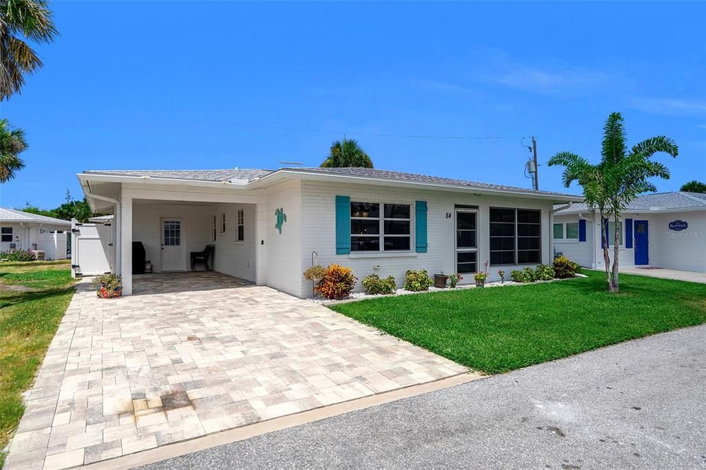 En Venta: $354,900 (2 camas, 2 baños, 939 Pies cuadrados)