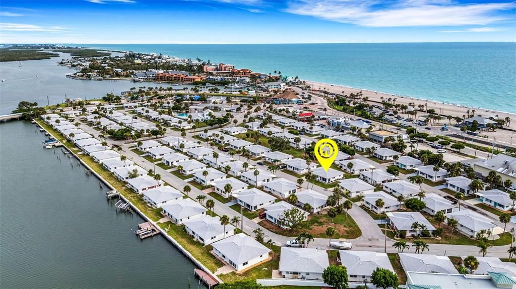En Venta: $354,900 (2 camas, 2 baños, 939 Pies cuadrados)
