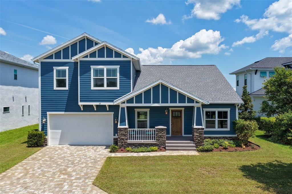 En Venta: $999,900 (4 camas, 3 baños, 2356 Pies cuadrados)