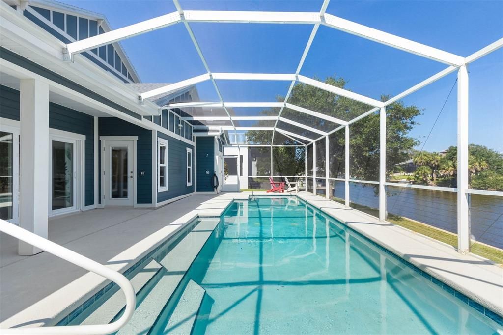 En Venta: $999,900 (4 camas, 3 baños, 2356 Pies cuadrados)