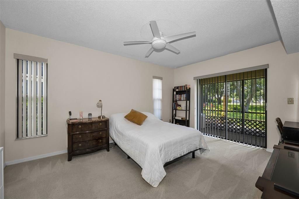 For Sale: $262,500 (2 beds, 2 baths, 1226 Square Feet)