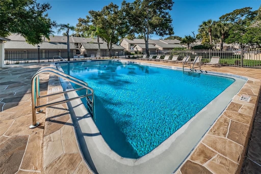 For Sale: $262,500 (2 beds, 2 baths, 1226 Square Feet)