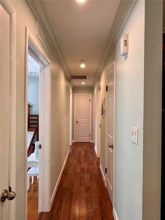 Activo con contrato: $320,000 (3 camas, 2 baños, 1548 Pies cuadrados)