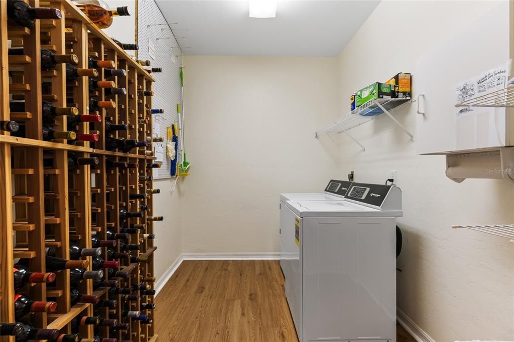 Active With Contract: $345,900 (3 beds, 2 baths, 1535 Square Feet)