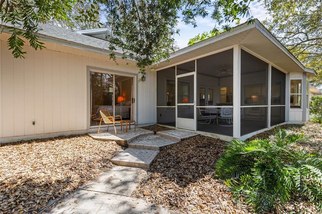 Active With Contract: $345,900 (3 beds, 2 baths, 1535 Square Feet)