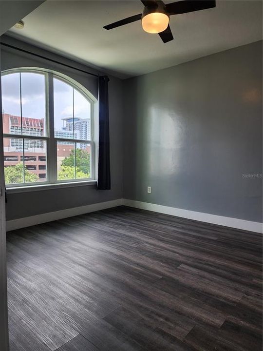For Rent: $1,895 (1 beds, 1 baths, 685 Square Feet)
