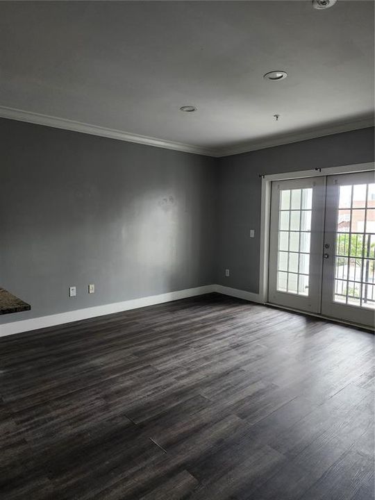 For Rent: $1,895 (1 beds, 1 baths, 685 Square Feet)