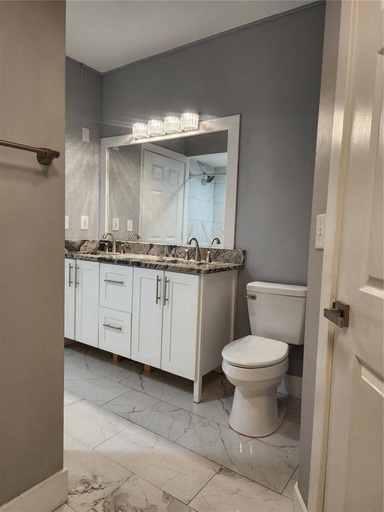 For Rent: $1,895 (1 beds, 1 baths, 685 Square Feet)