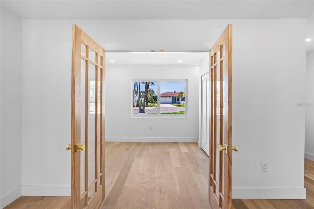 En Venta: $1,499,900 (3 camas, 2 baños, 2488 Pies cuadrados)