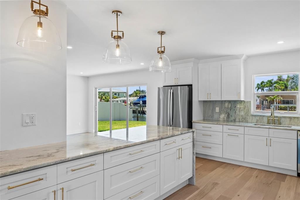 En Venta: $1,499,900 (3 camas, 2 baños, 2488 Pies cuadrados)