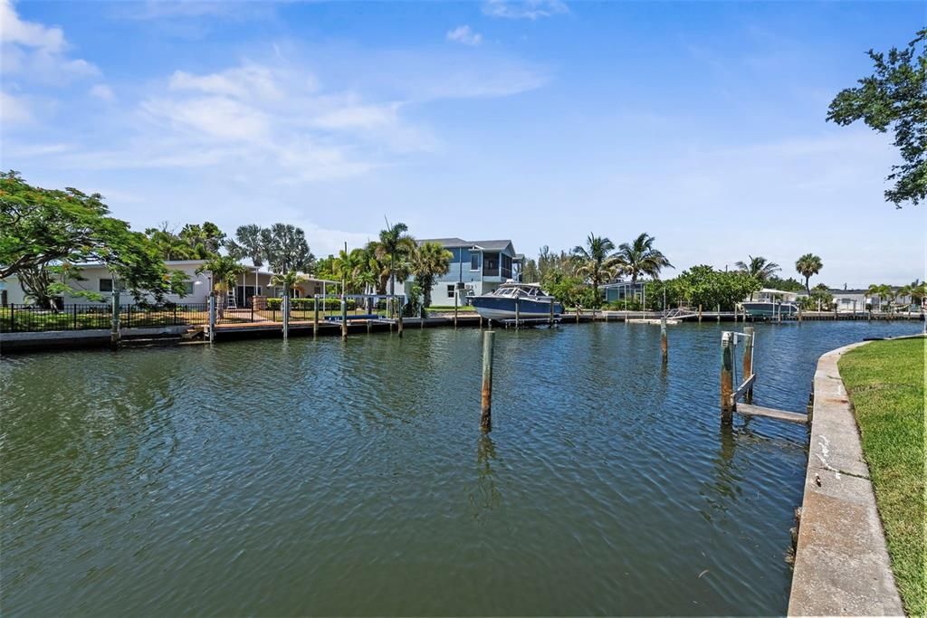 En Venta: $1,499,900 (3 camas, 2 baños, 2488 Pies cuadrados)