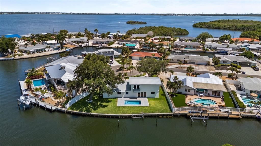 En Venta: $1,499,900 (3 camas, 2 baños, 2488 Pies cuadrados)